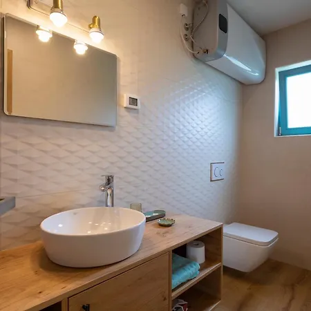 营地 Kamp Brda And *