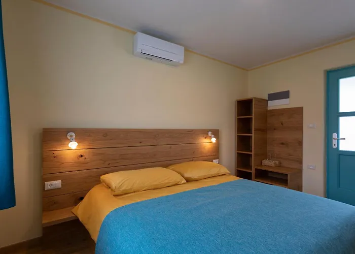 Κάμπινγκ Kamp Brda And *